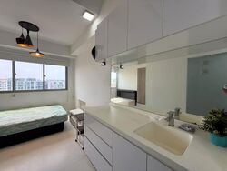 # 1 Loft (D14), Apartment #607945691